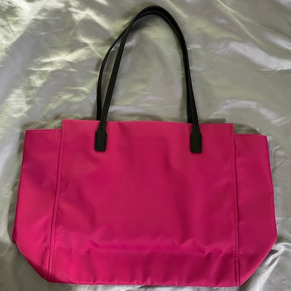 Princess Cruises hot-pink handbag - Picture 2 of 12